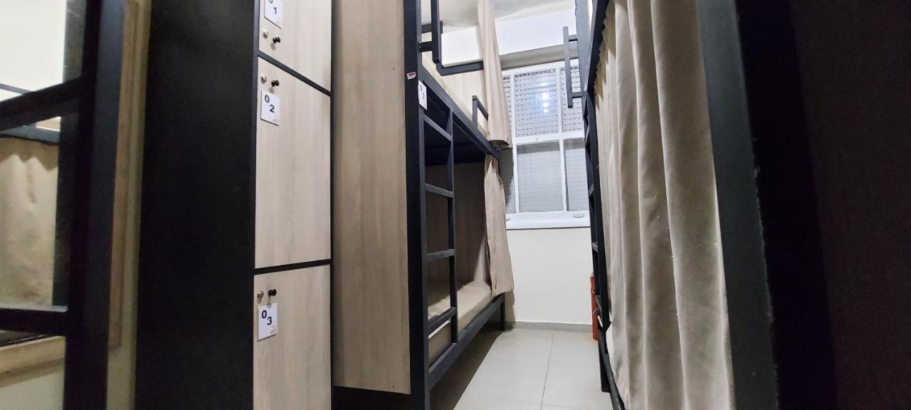 Leblon Hostel